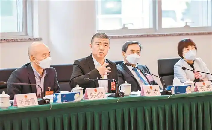 客户端·深圳新闻网2022年4月13日讯(深圳特区报记者 林捷兴 吴璇玲