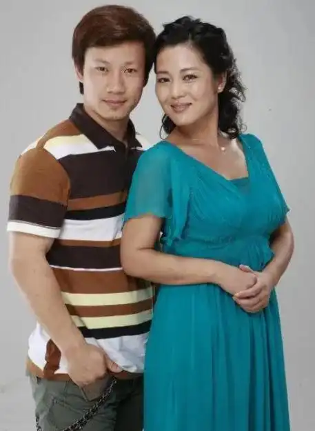 王茜华倒追老公(农村一姐王茜华)(8)