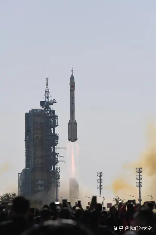 快讯航天神舟十七号载人飞船发射取得圆满成功我国载人航天工程发射