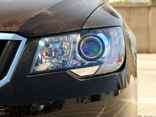 t600适用于1416款众泰前大灯总成汽车大灯转向灯照明灯汽车灯罩