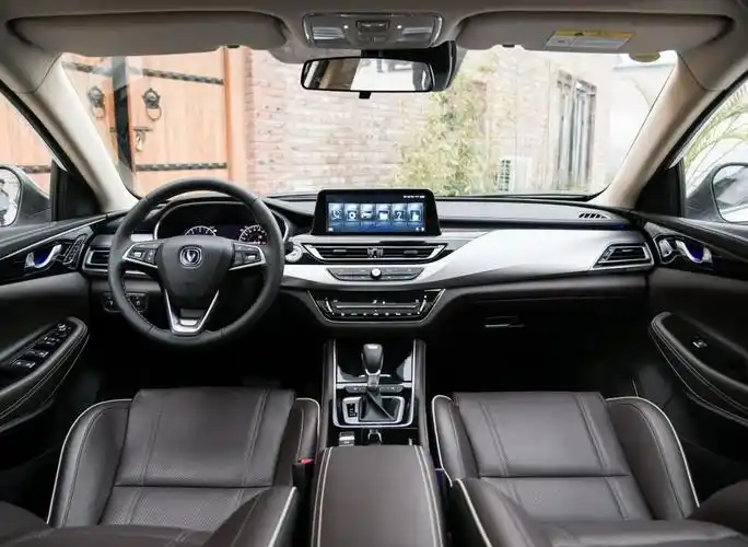 打破自主品牌中型车的噩梦,试驾长安睿骋cc