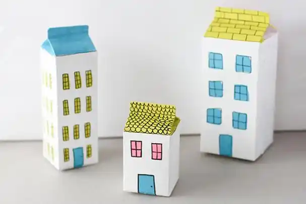 幼儿园简单环保手工牛奶盒废物利用制作漂亮房子步骤图解