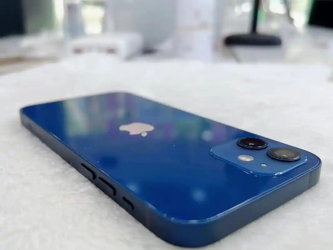 蓝色 苹果iphone  - 抖音