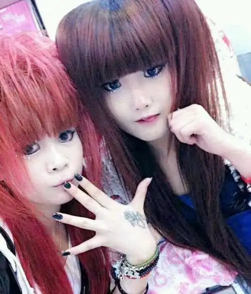 14年前的杀马特葬爱家族当时让人唏嘘如今过得怎么样