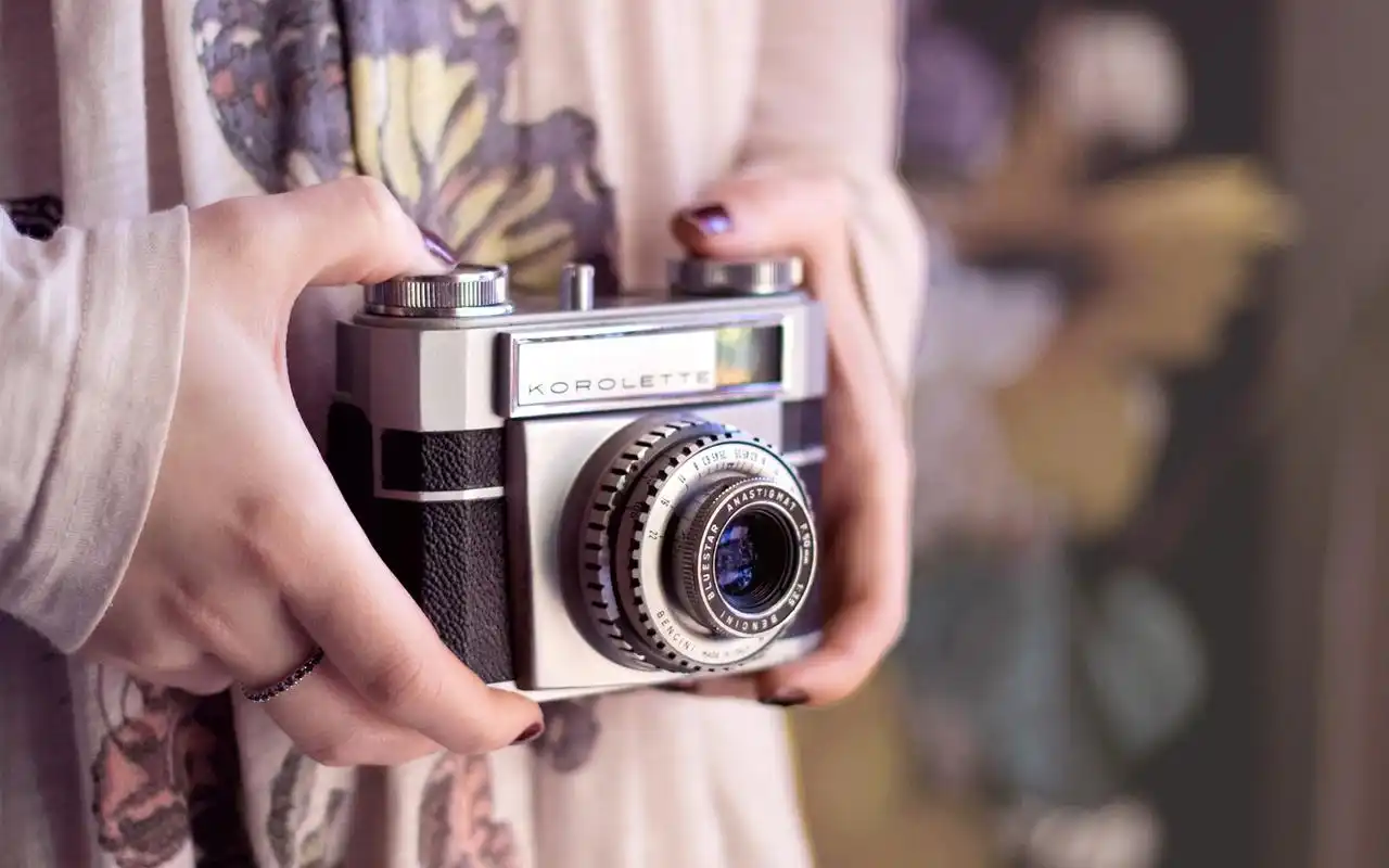 记录美好时光创意相机摄影壁纸