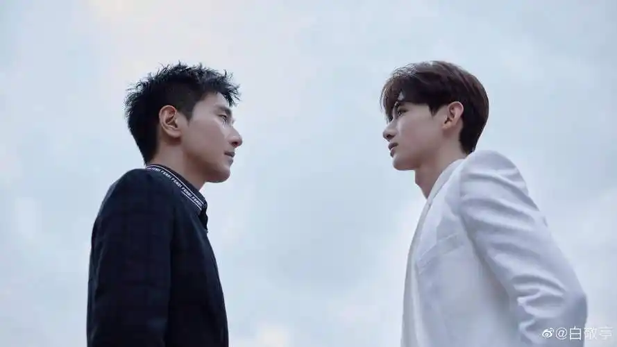 白敬亭微博写真图片