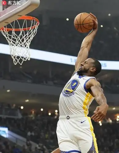 勇士将帅盛赞赢球奇兵 汤普森:我们已开始起势