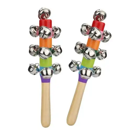 认识大鼓,蛙鸣筒等乐器,感知其不同音色,初步学会使用串铃.