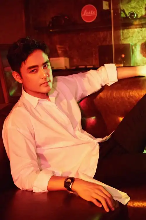 4 明道秋季全新写真 暴走机车硬汉风