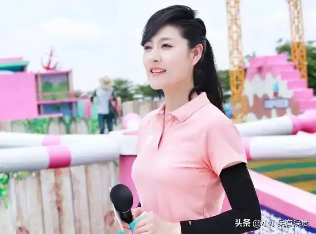 原创安徽卫视主持人韩露真的很漂亮她是一个被主持耽误的超级名模