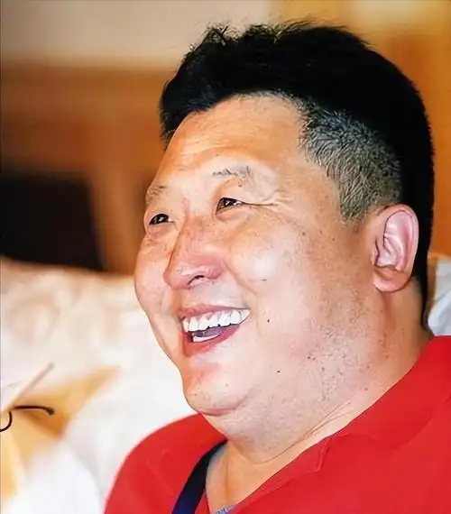 27岁奥运冠军嫁50岁教练,170万给他买路虎,儿女双全移居澳洲|金炜