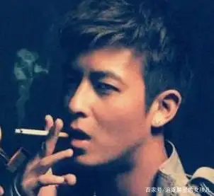 最帅10位明星抽烟姿势,吴彦祖帅气,张国荣销魂,周润发成就经典