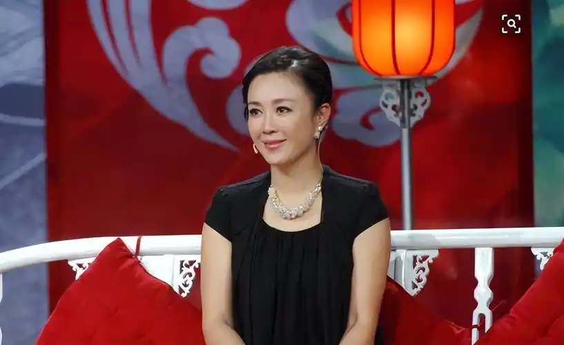 2016年已经吸毒七年傅艺伟和妹妹傅艺敏被捕.