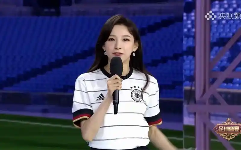 马凡舒 足球盛宴 2021.6.16 小马穿上了德国队服