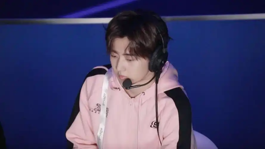 vivant0923·焉栩嘉