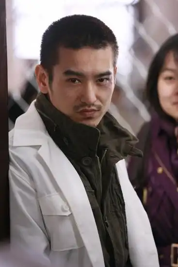 袁文康《a面b面》被扒裤 直言"谁都有病"