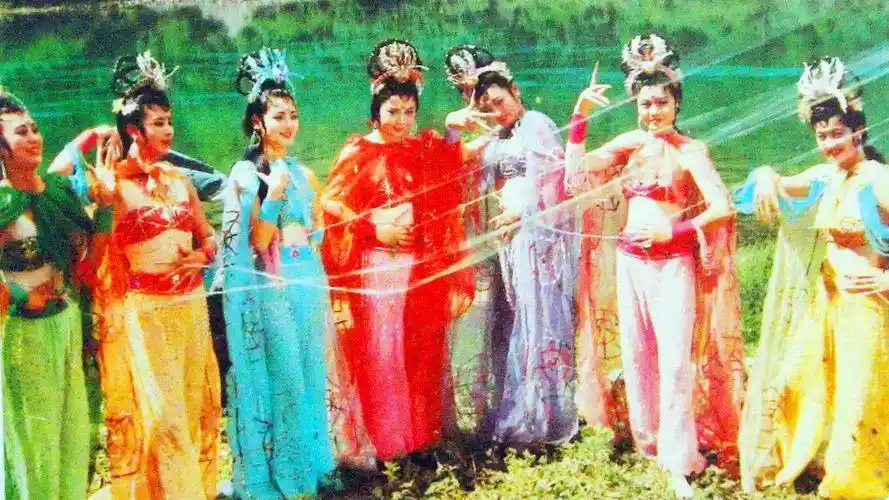 蜘蛛精为何敢霸占七仙女的澡堂子?七仙女为何不敢夺回来?