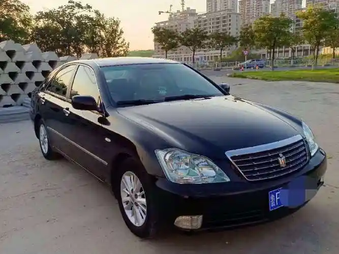 丰田 皇冠  2006款 2.5l royal 真皮版图片