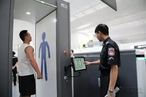 落实"智慧民航"建设和"九大便民服务举措",积极探索运用安检新模式,新