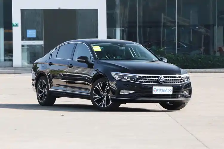 2021款迈腾330tsi双离合尊贵型