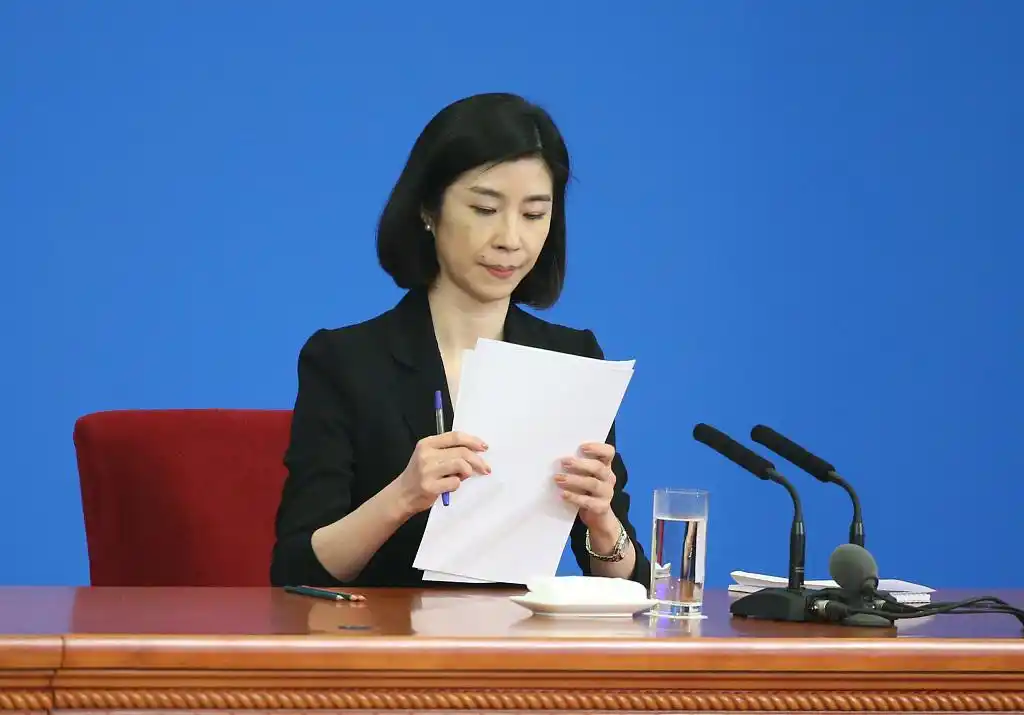 外交部网站"翻译司"栏目更新信息显示,张璐已经履新外交部翻译司副