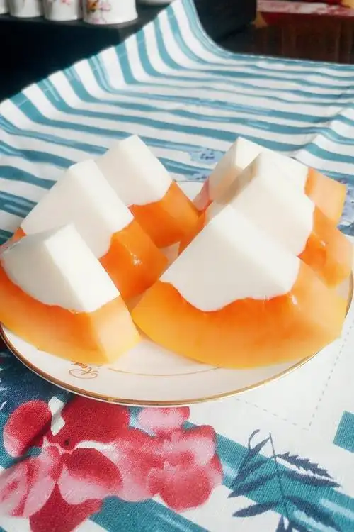 晨妈玥做的木瓜椰奶冻