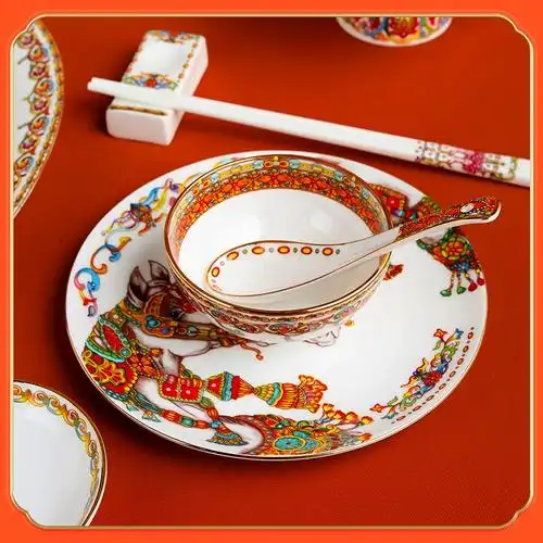 珂莱斯宫廷骨瓷金餐具碗碟套装轻奢乔迁家用高档陶瓷碗筷勺盘中式
