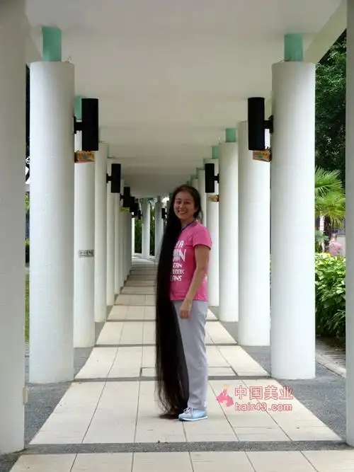 山东青岛长发女倪女士2米长发回顾