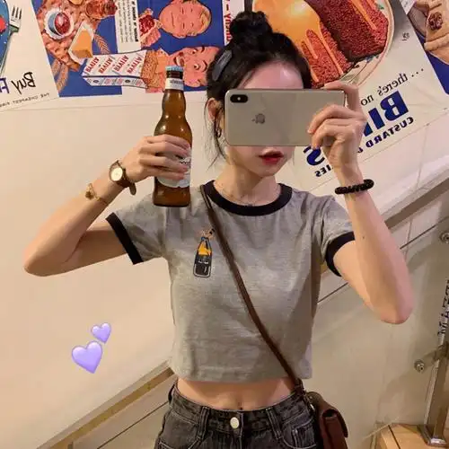 特价短款运动上衣 露肚脐