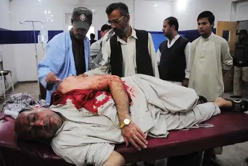 巴基斯坦奎达枪击事件6人死亡(组图)