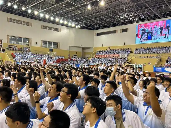 青岛六十七中屈居耐高联赛亚军,创造山东校园篮球新历史