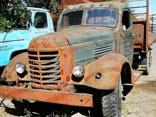 经典老车70年代的解放牌汽车什么样子它是中国汽车的见证者