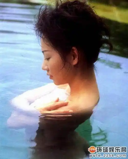 华语片十大泳装经典:杨幂第一 叶子媚垫底(7)