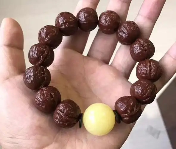 10年的桃核包浆有多美你见过吗最美包浆参赛作品展1