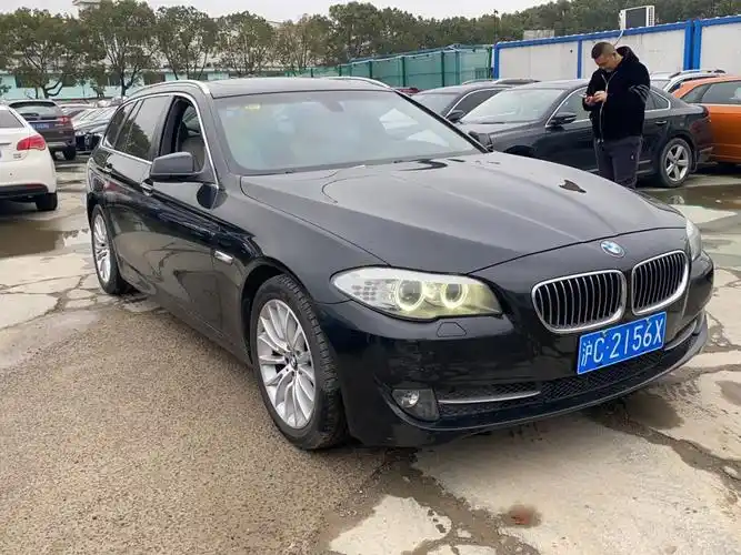 宝马 宝马5系  2012款 530i 领先型 旅行版图片