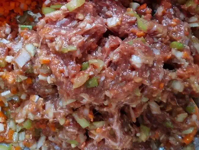 牛肉馅饺子怎么调馅饭店的牛肉馅怎么调