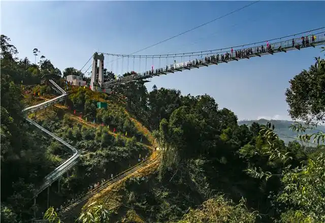 厦门周边哪里有玻璃天桥,好玩吗?求推荐