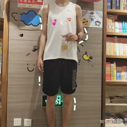 男朋友是个大瘦子,真的超级超级瘦.有没有合适的男装推荐? - 知乎