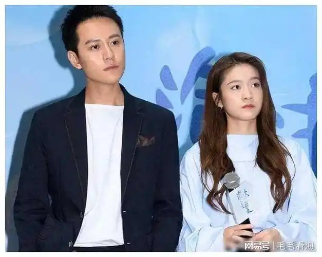 雷佳音因佟丽娅上热搜妻子晒照反击婚姻的分寸感真的很重要