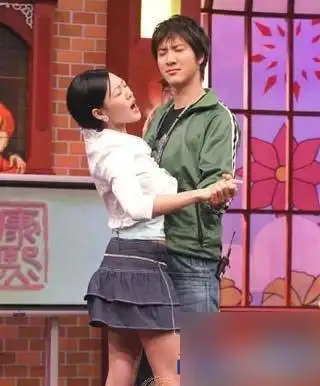 娱圈第一"咸猪手" 盘点被小s吃过豆腐的明星(11)