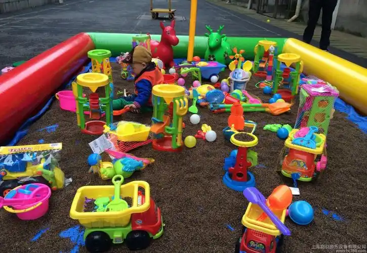 俊豪幼儿园游乐场对外开放啦