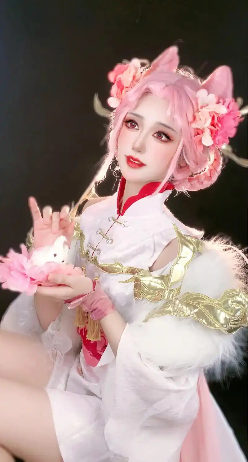 王者荣耀cos #充能计划 #嫦娥源梦皮肤拒霜思  镜中人 - 抖音