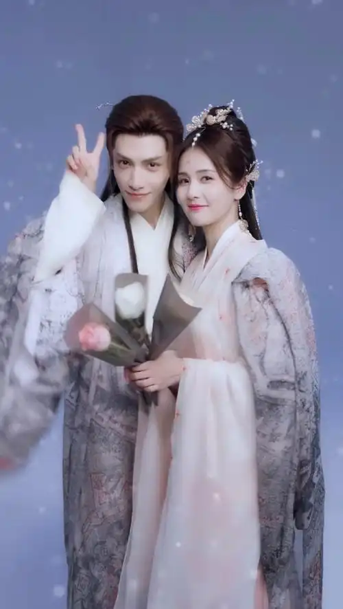 罗云熙白鹿长月烬明双人对视海报