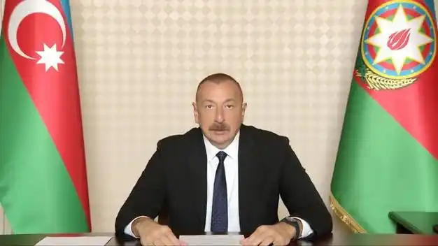 阿塞拜疆老总统病危儿子当选总统还连任三届妻子出任副总统