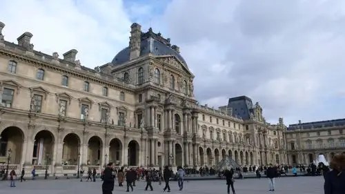 卢浮宫博物馆