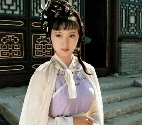 陈父揭秘陈晓旭,为何不愿治疗癌症,毅然出家自然死去?