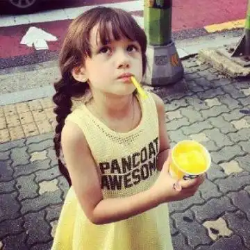 可爱的小女孩头像超萌我不管我就是小孩子脾气