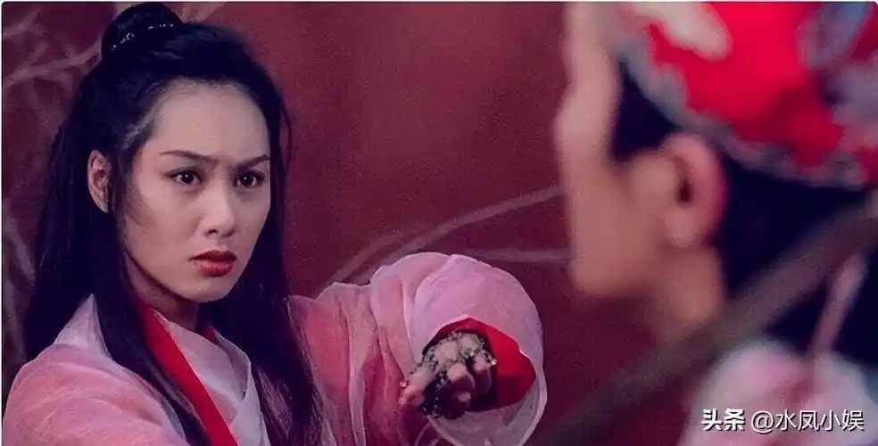 紫霞仙子朱茵现状曝光:与世隔绝的生活,开着一辆97年的破车