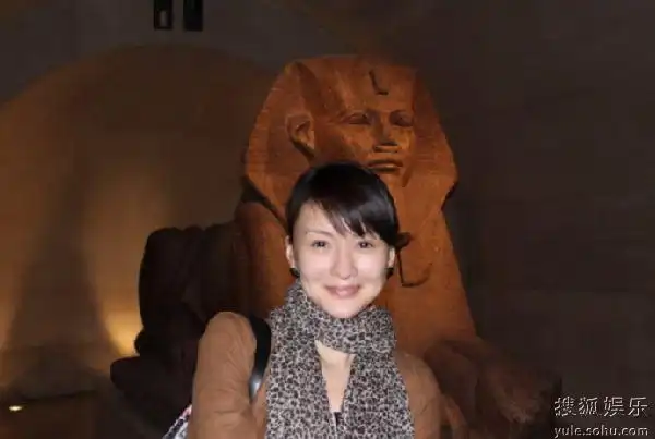 内地八卦  影视新星郑亦桐近来势头强劲,主演的青春励志抗战偶像剧