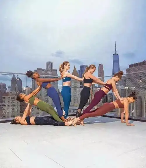 如此"炫酷"的旅行瑜伽体式你学会了嘛?快去解锁拍照新姿势吧